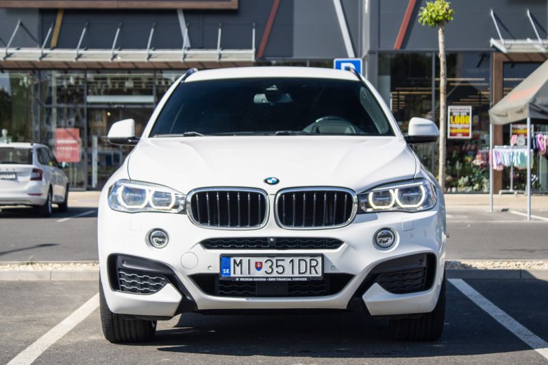 BMW X6