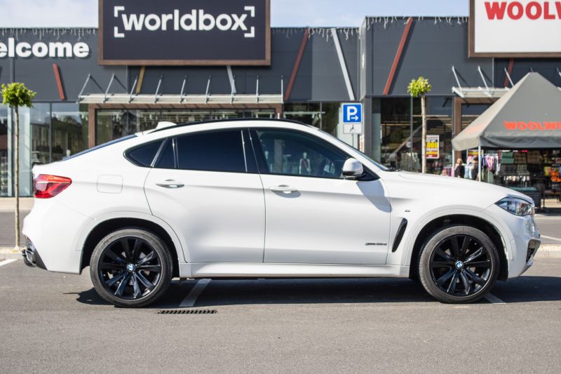 BMW X6