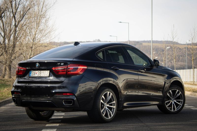 BMW X6