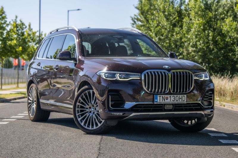 BMW X7