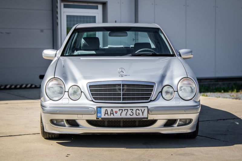 Mercedes-Benz E trieda