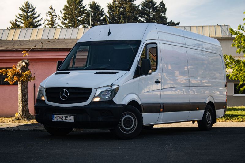 Mercedes-Benz Sprinter