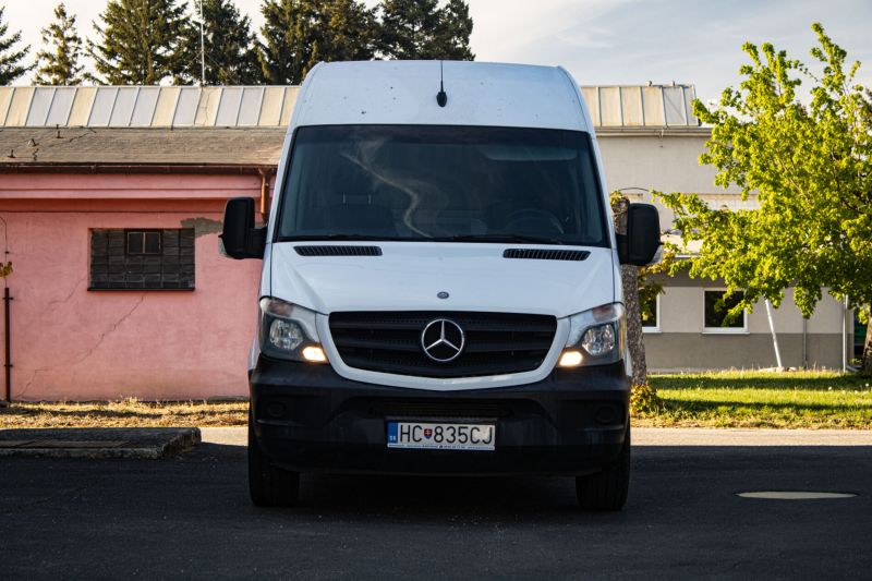 Mercedes-Benz Sprinter