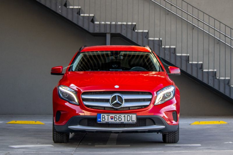 Mercedes-Benz GLA trieda