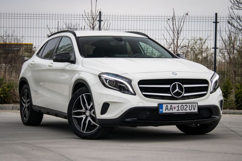 Mercedes-Benz GLA trieda
