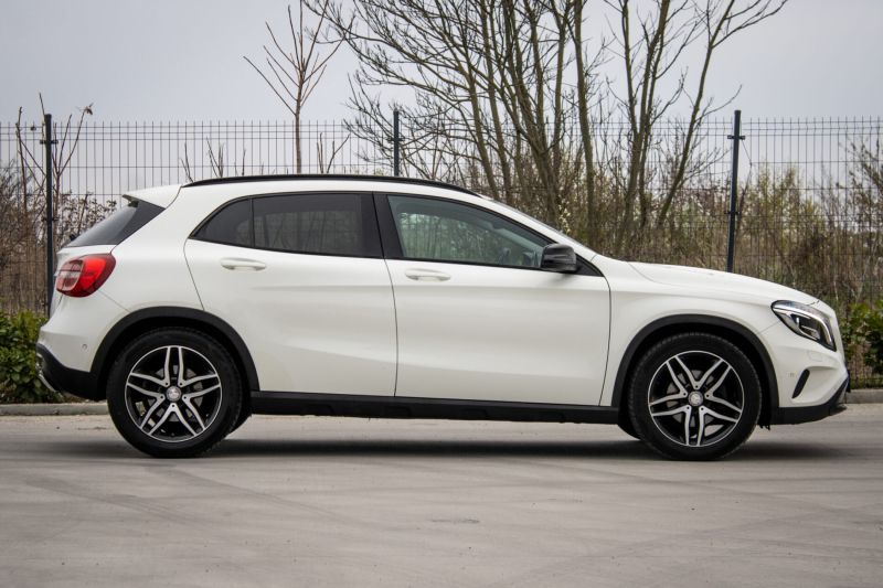Mercedes-Benz GLA trieda