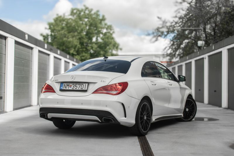 Mercedes-Benz CLA
