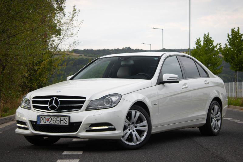 Mercedes-Benz C trieda 2011 na predaj