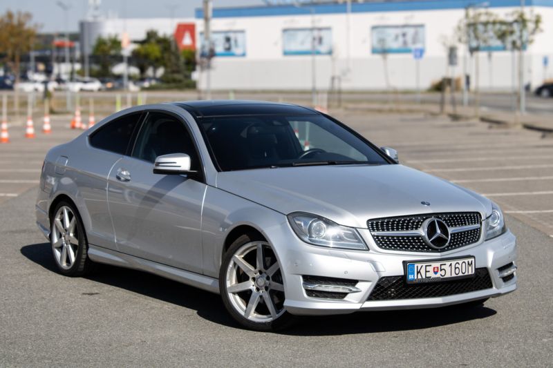 Mercedes-Benz C trieda Sportcoupé