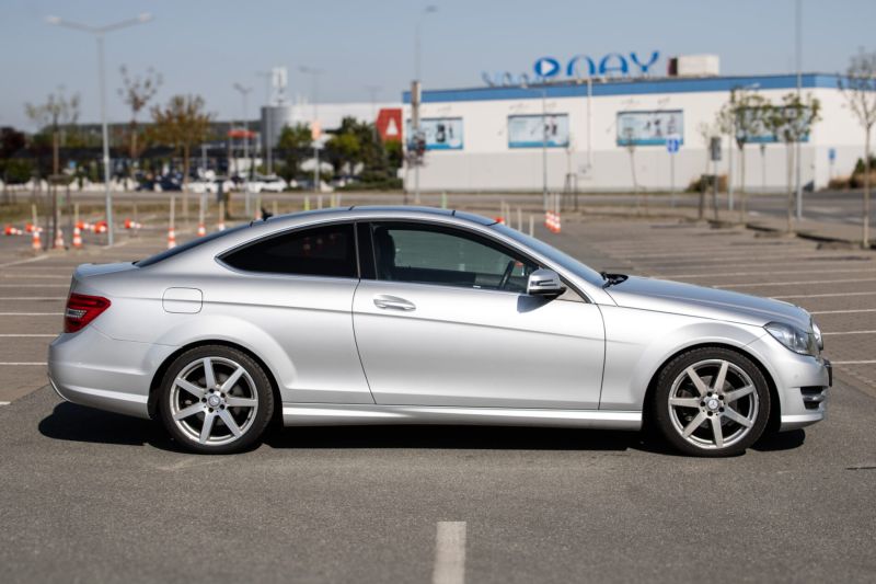 Mercedes-Benz C trieda Sportcoupé