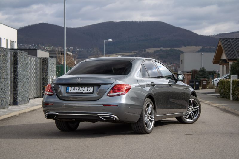 Mercedes-Benz E trieda