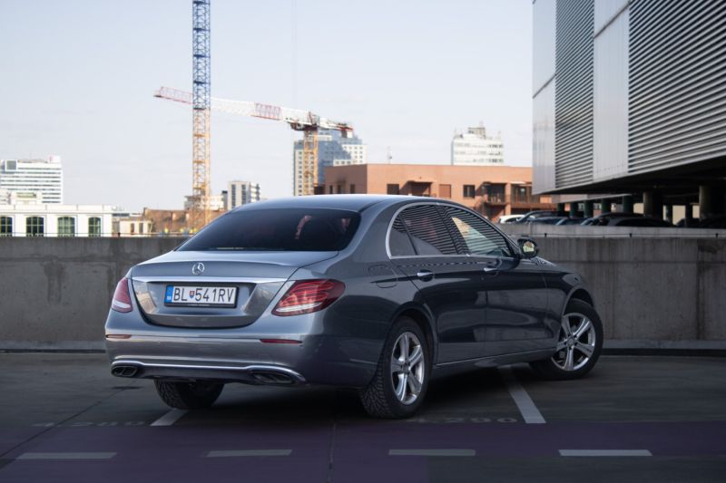 Mercedes-Benz E trieda