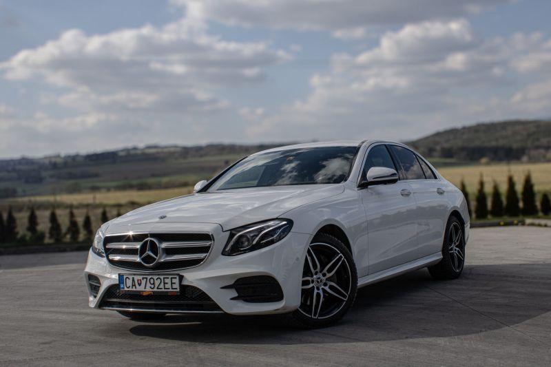 Mercedes-Benz E trieda