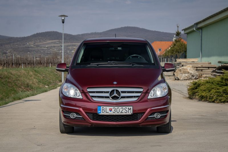 Mercedes-Benz B trieda