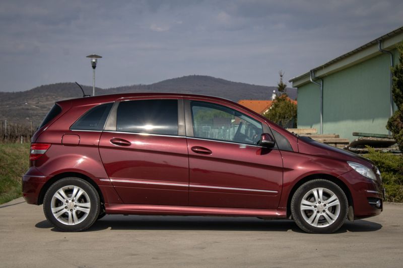 Mercedes-Benz B trieda