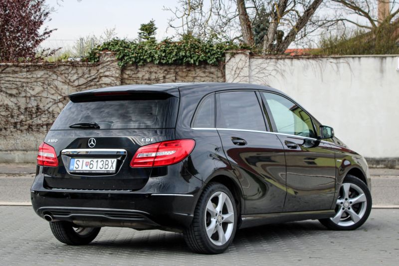 Mercedes-Benz B trieda