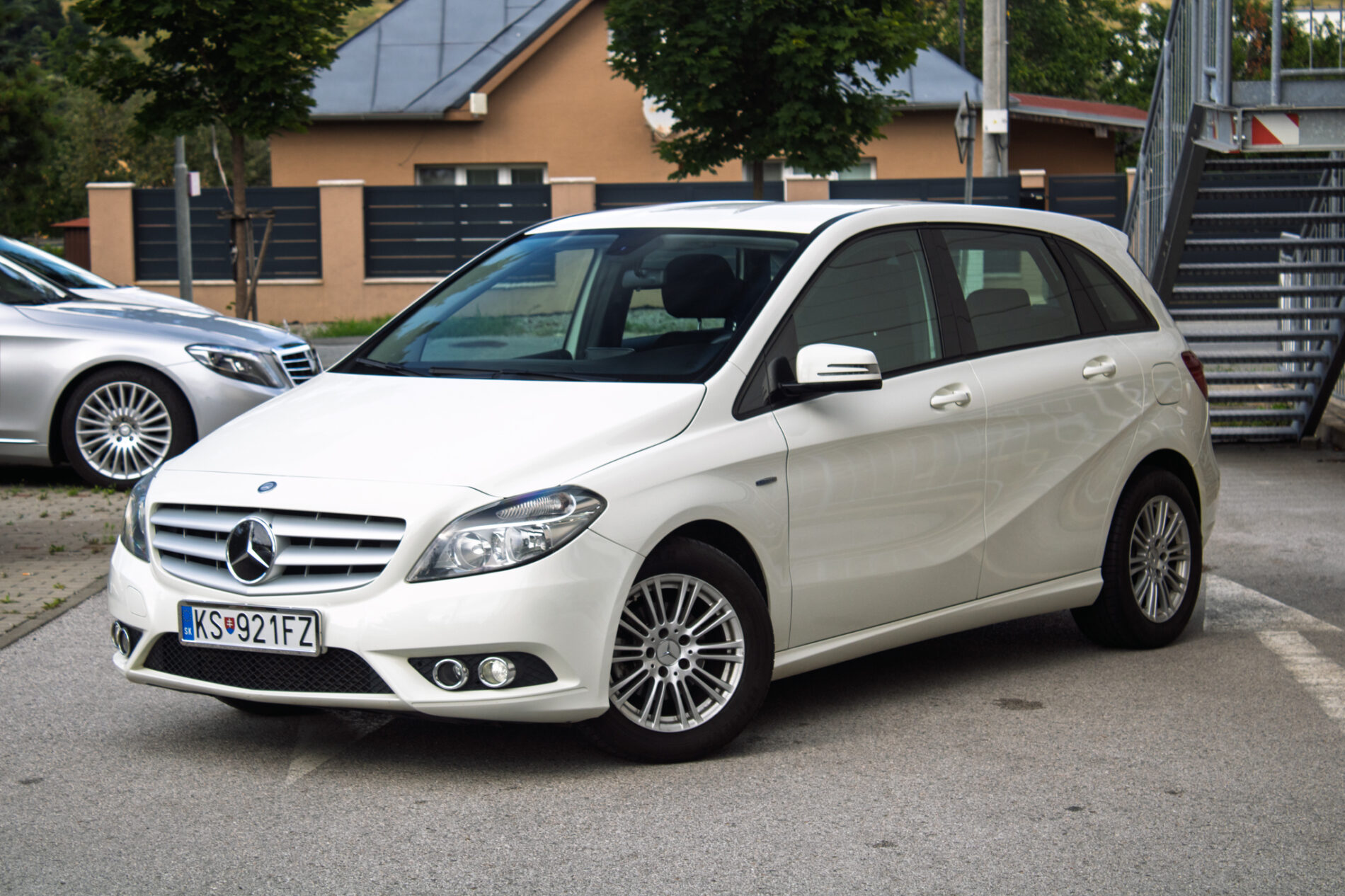 Mercedes-Benz B trieda