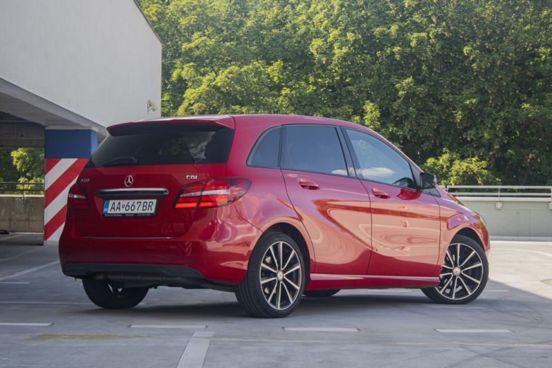 Mercedes-Benz B trieda
