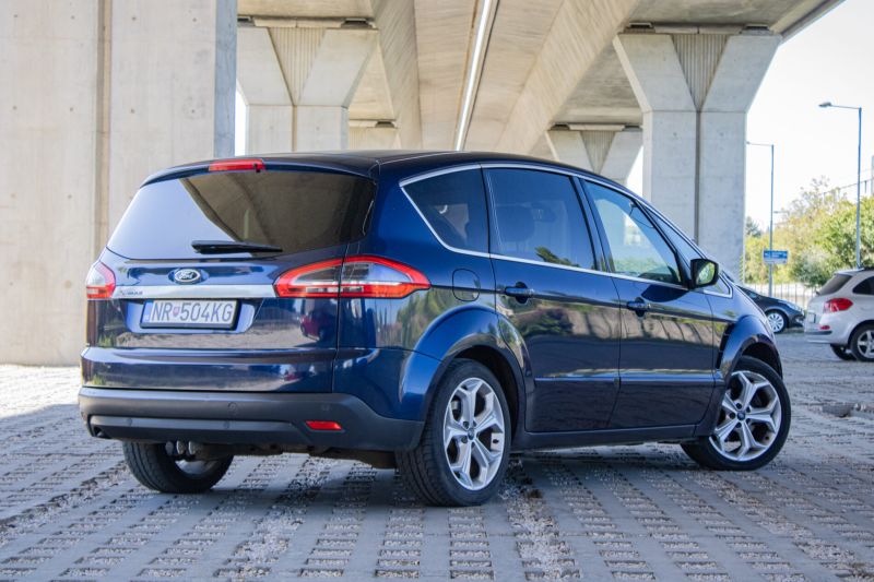 Ford S-Max