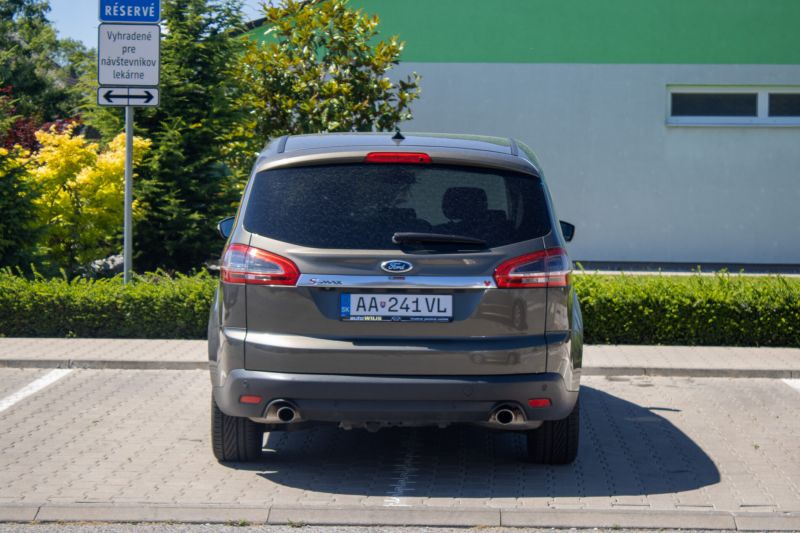 Ford S-Max