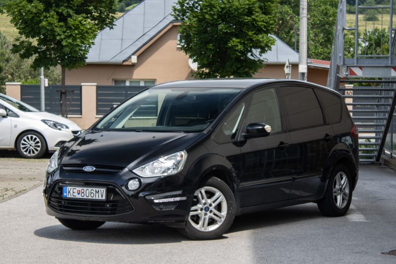 Ford S-Max