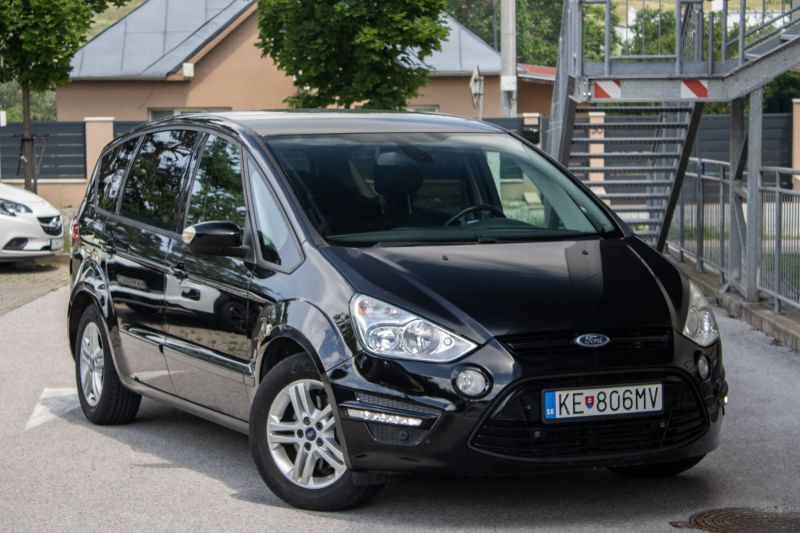 Ford S-Max