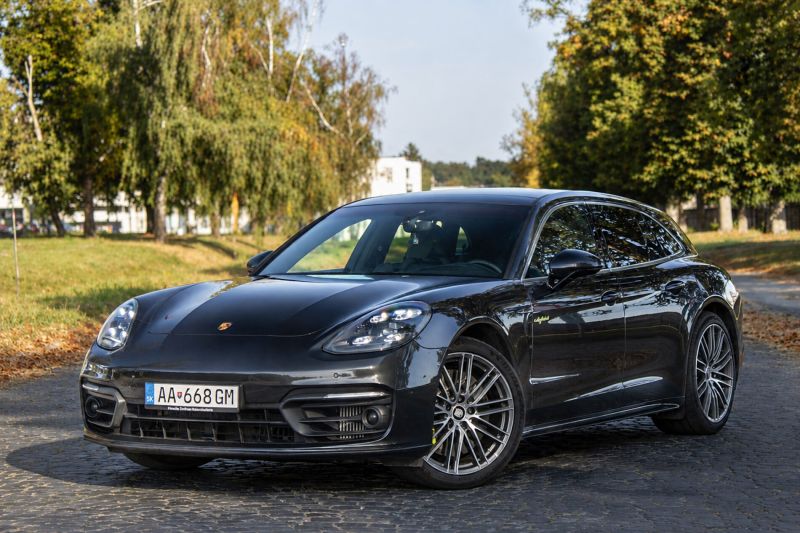 Porsche Panamera Sport Turismo 2021 na predaj