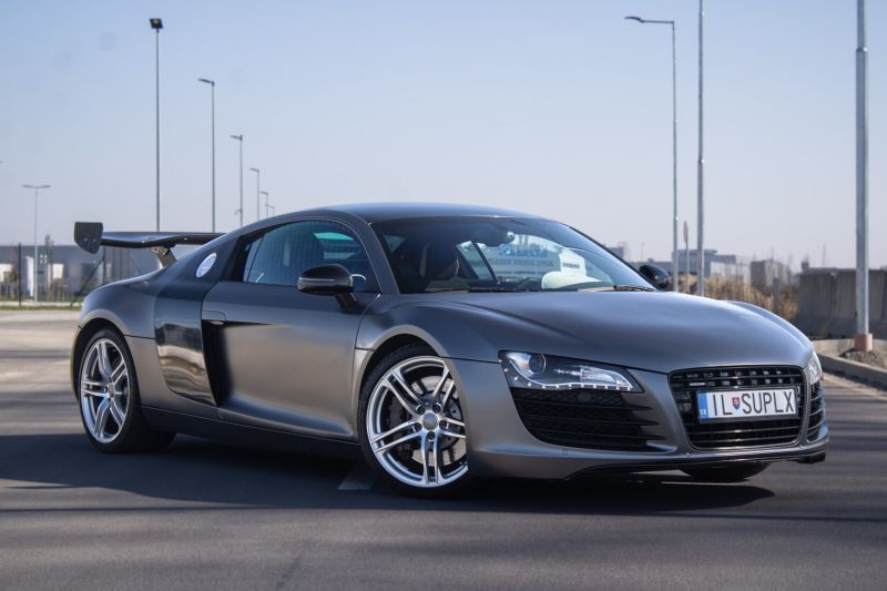Audi R8
