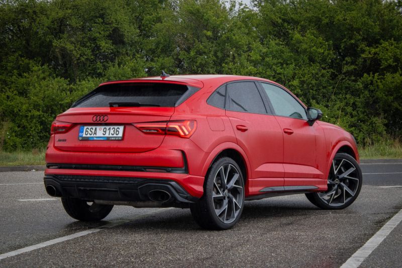 Audi RSQ3
