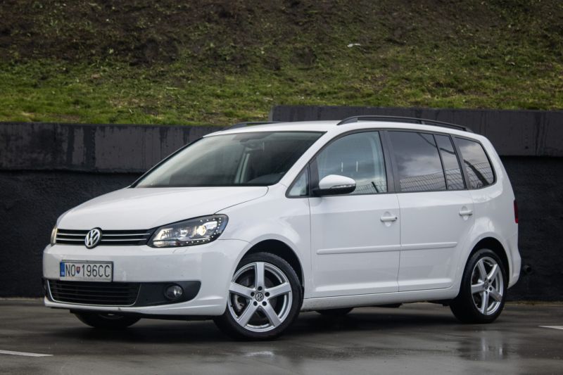 Volkswagen Touran 2012 na predaj