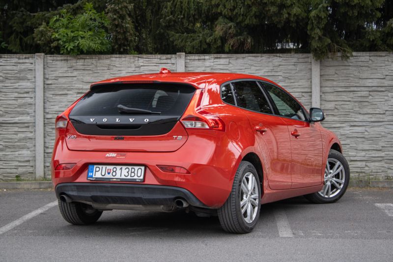 Volvo V40