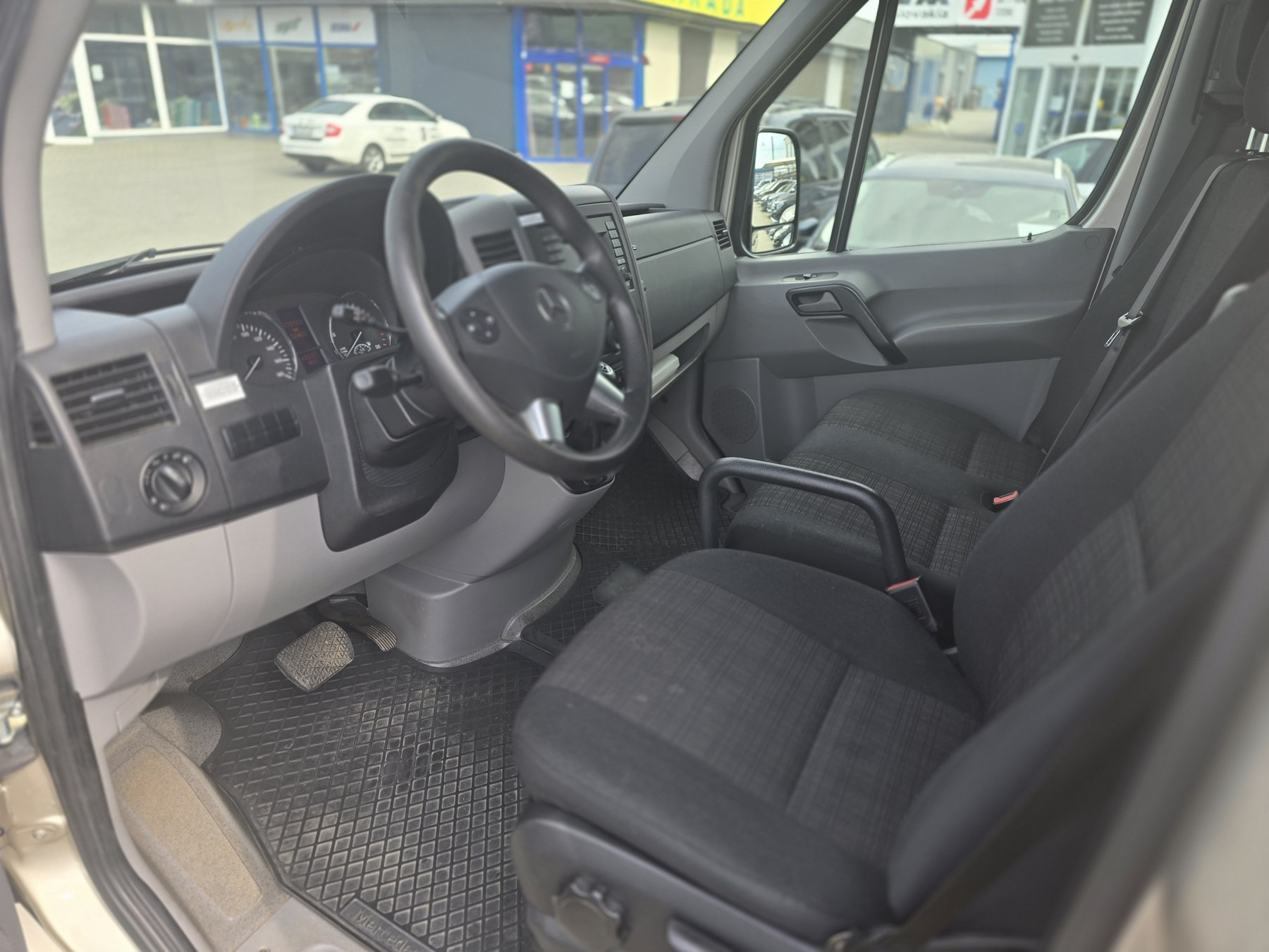 Mercedes-Benz Sprinter 2016 na predaj – fotografia 12