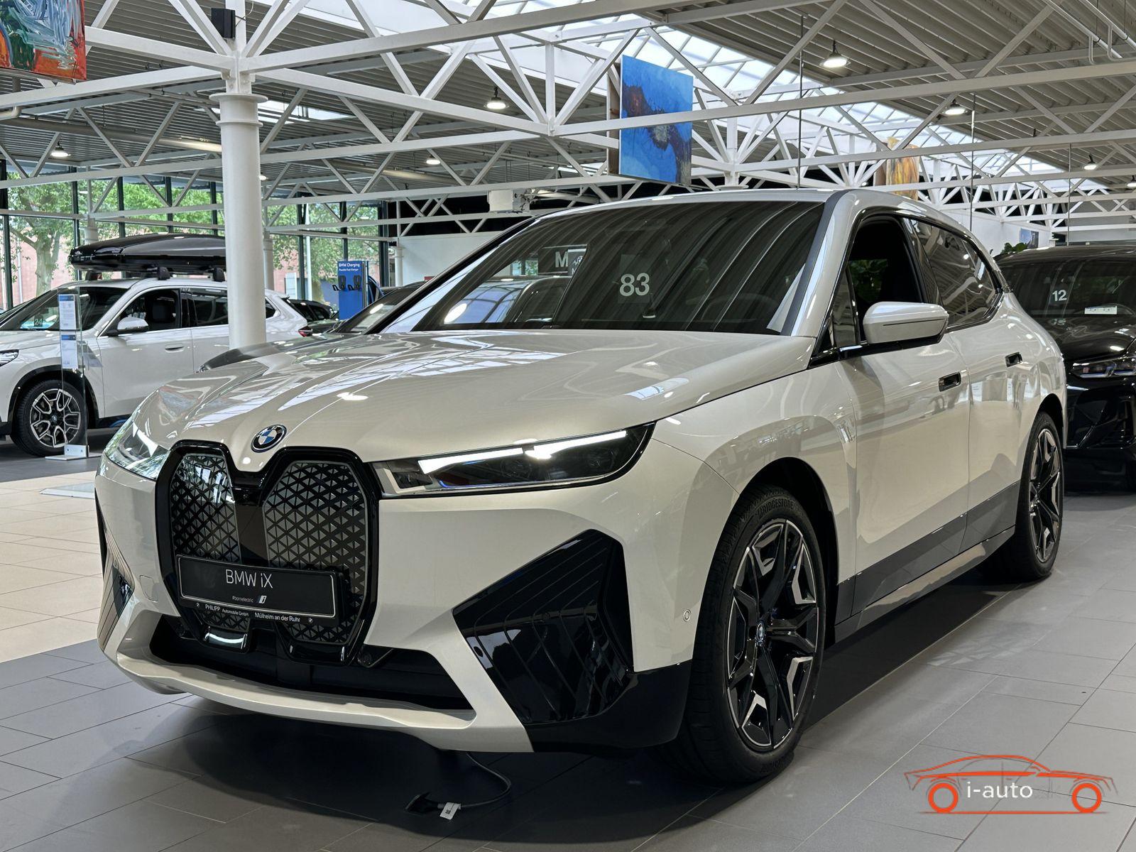 BMW iX