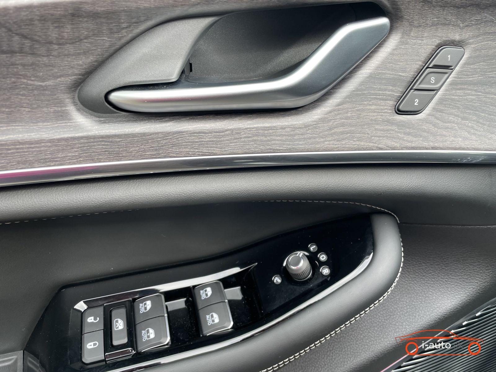 Jeep Grand Cherokee 2023 na predaj – fotografia 12