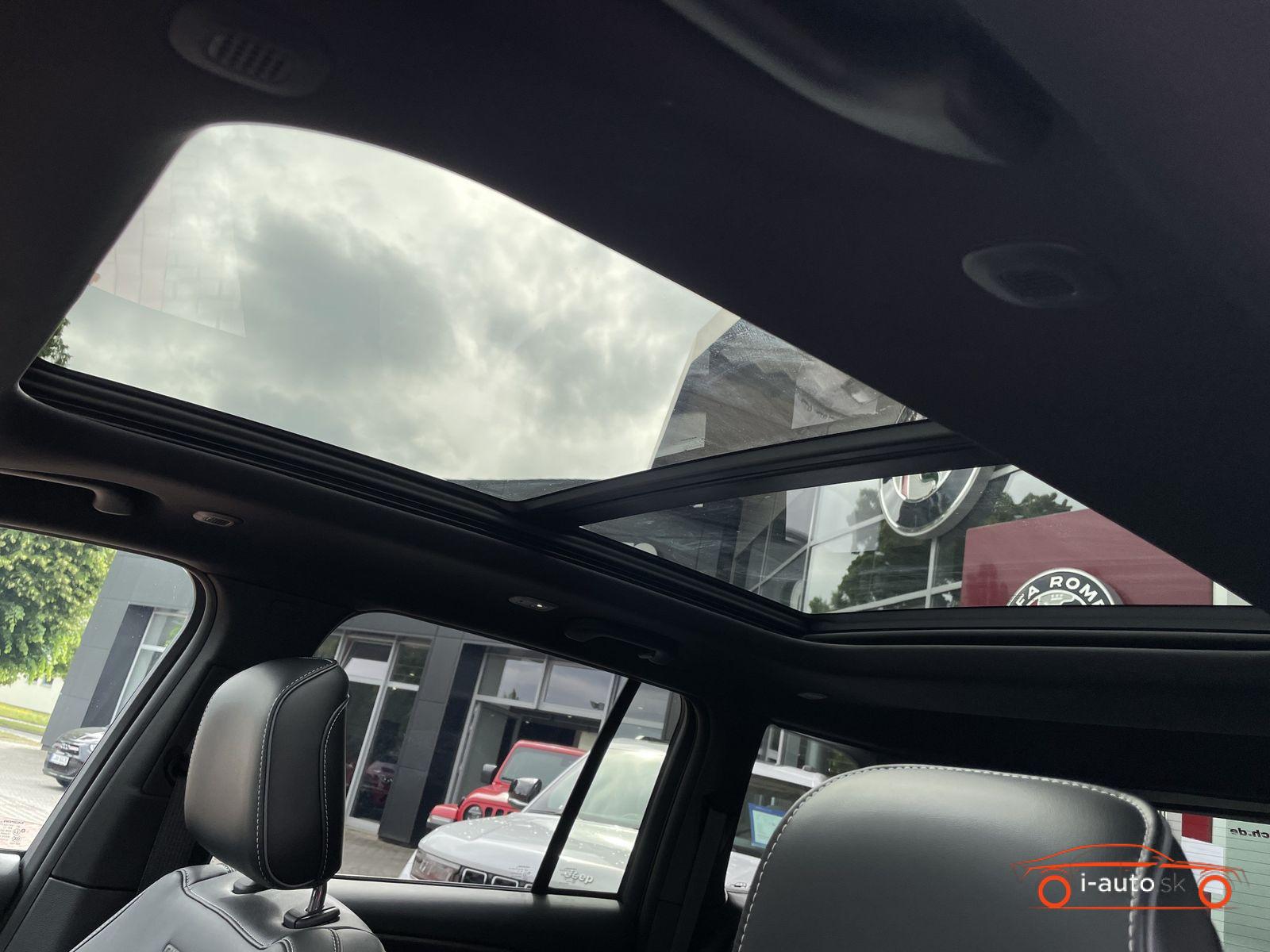 Jeep Grand Cherokee 2023 na predaj – fotografia 15