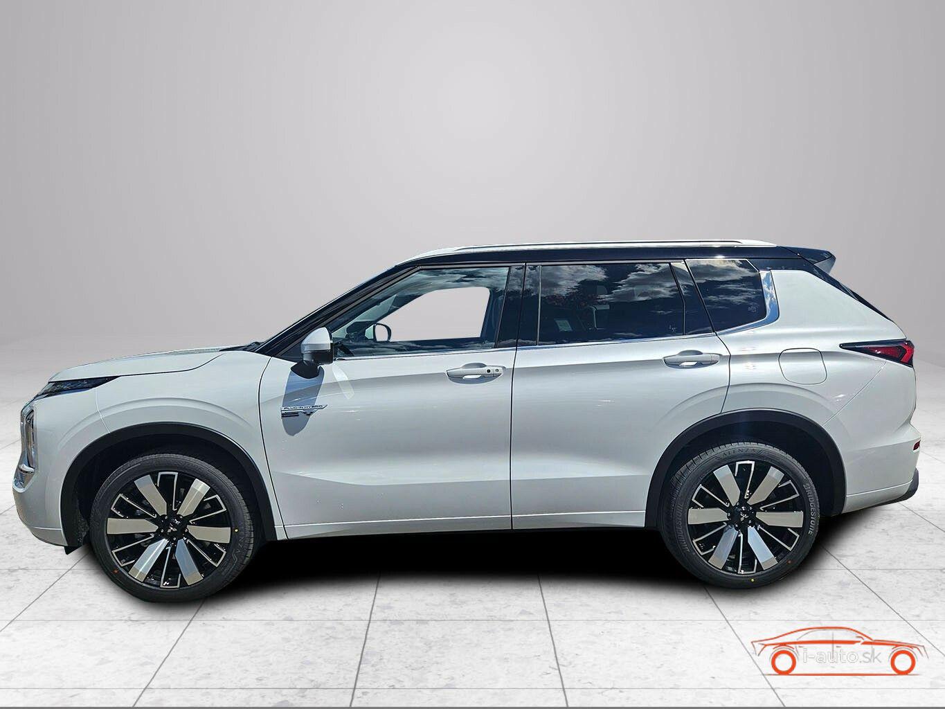 Mitsubishi Plug-in Hybrid Outlander 2025 na predaj – fotografia 2
