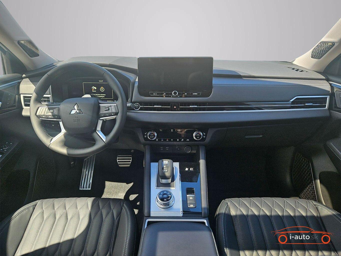 Mitsubishi Plug-in Hybrid Outlander 2025 na predaj – fotografia 8