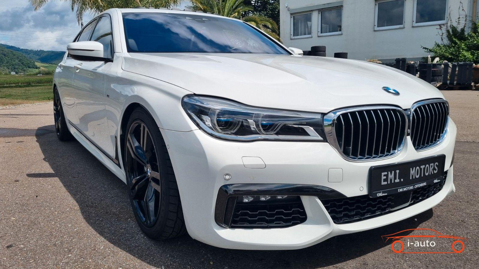 BMW Rad 7 2017 na predaj