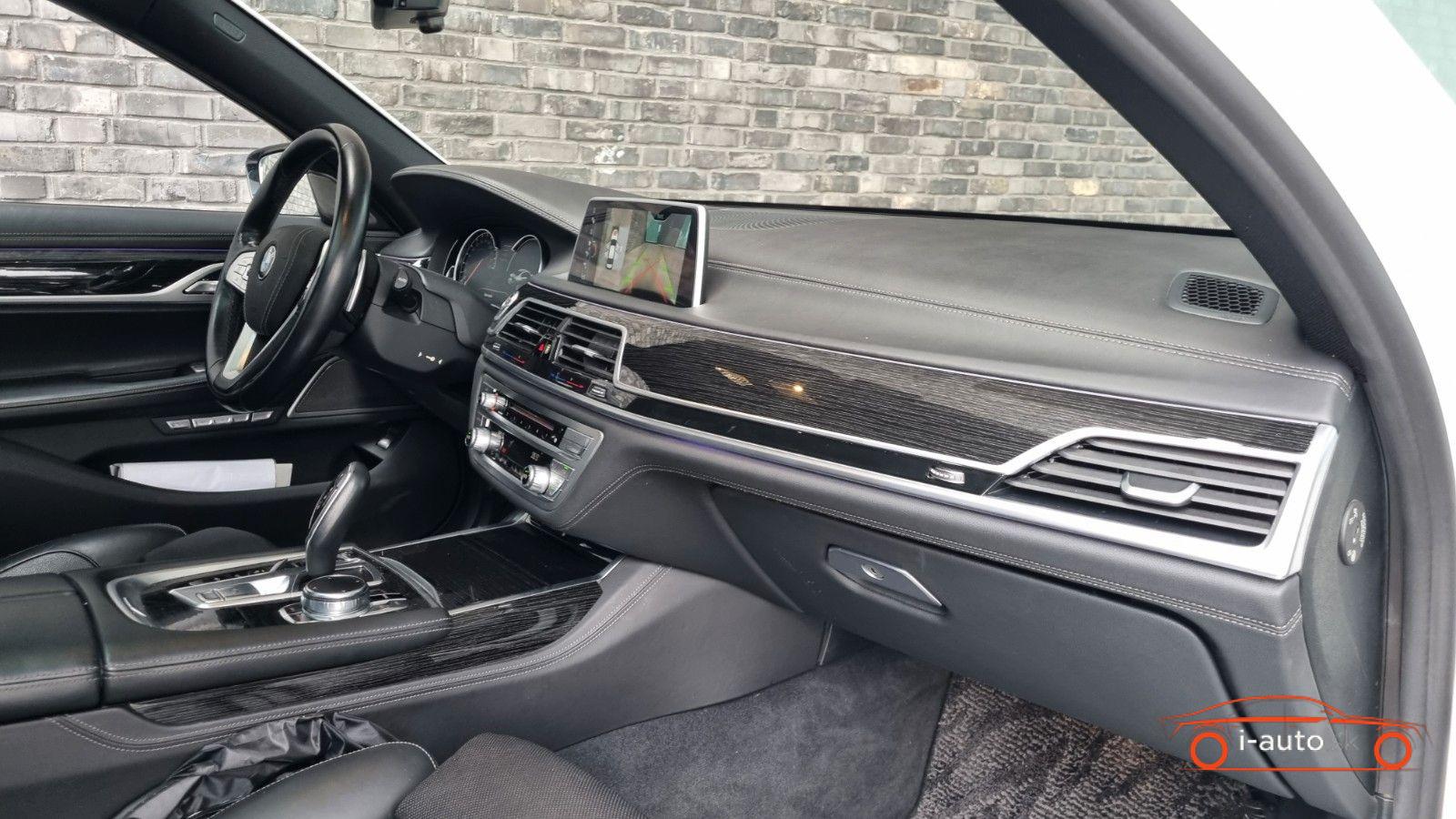 BMW Rad 7 2017 na predaj – fotografia 12