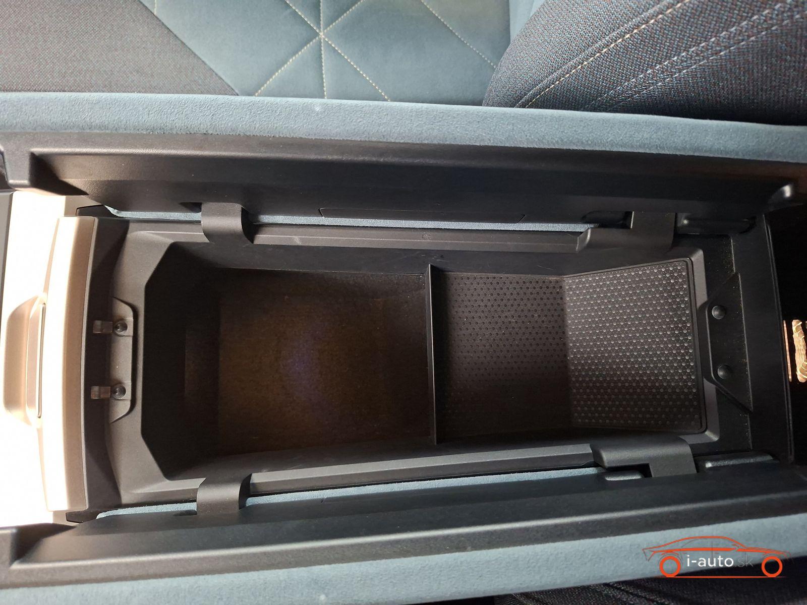 BMW iX 2023 na predaj – fotografia 18