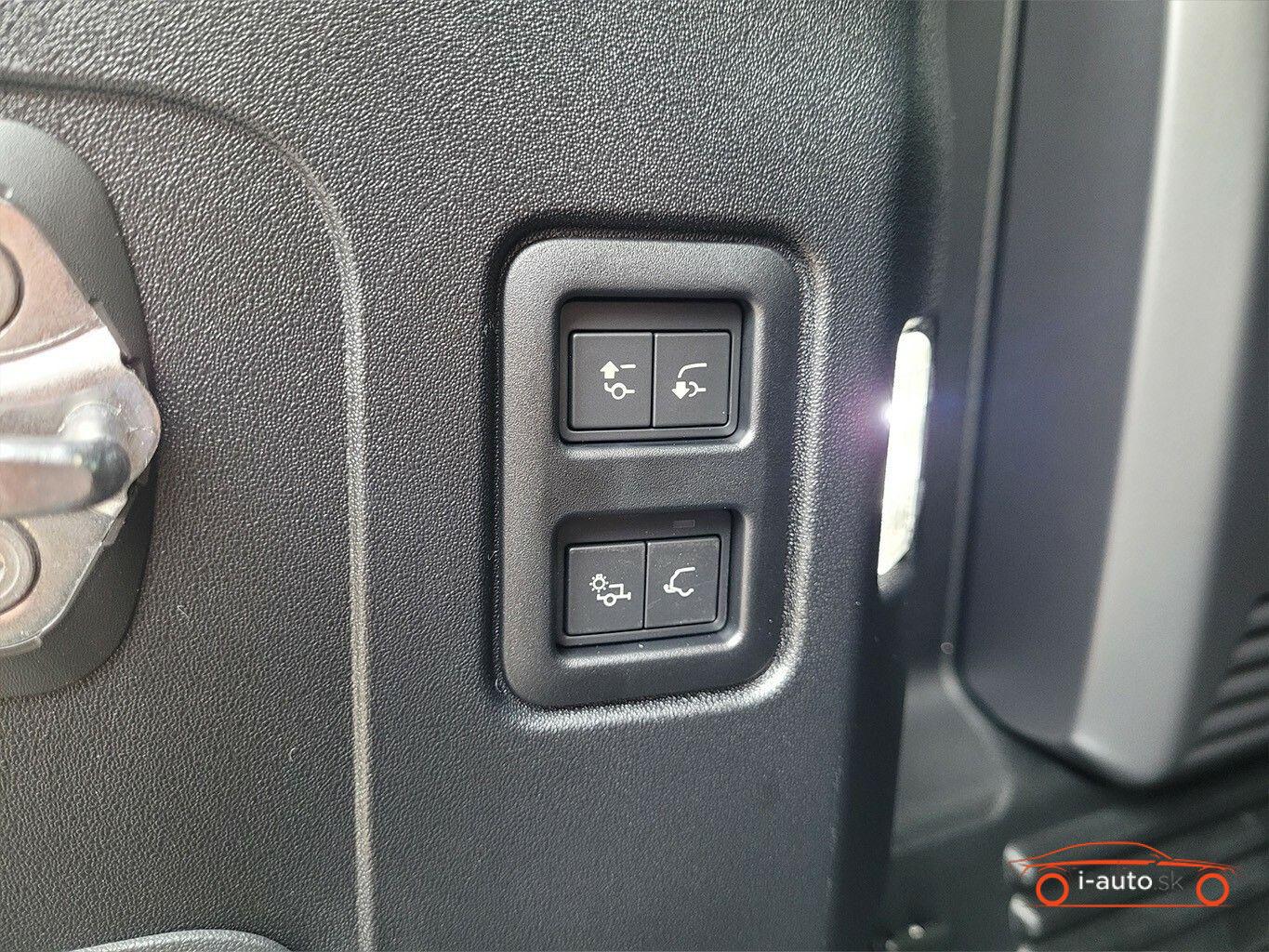 Land Rover Defender 2024 na predaj – fotografia 13