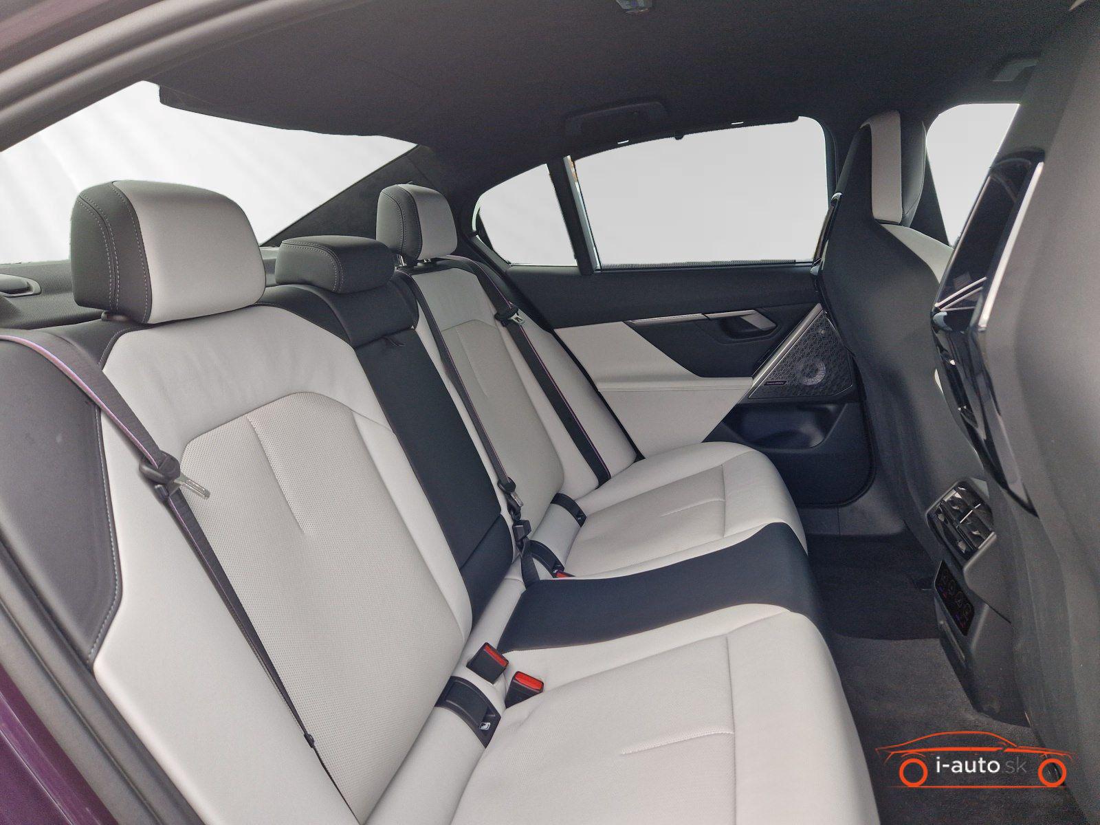 BMW M5 2025 na predaj – fotografia 12