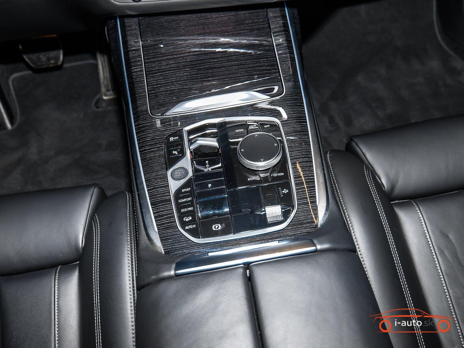 BMW X7 2025 na predaj – fotografia 17