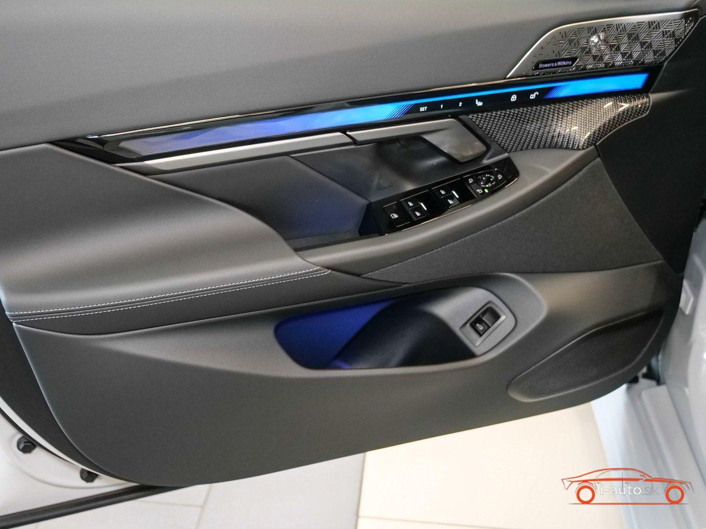 BMW M5 2026 na predaj – fotografia 24