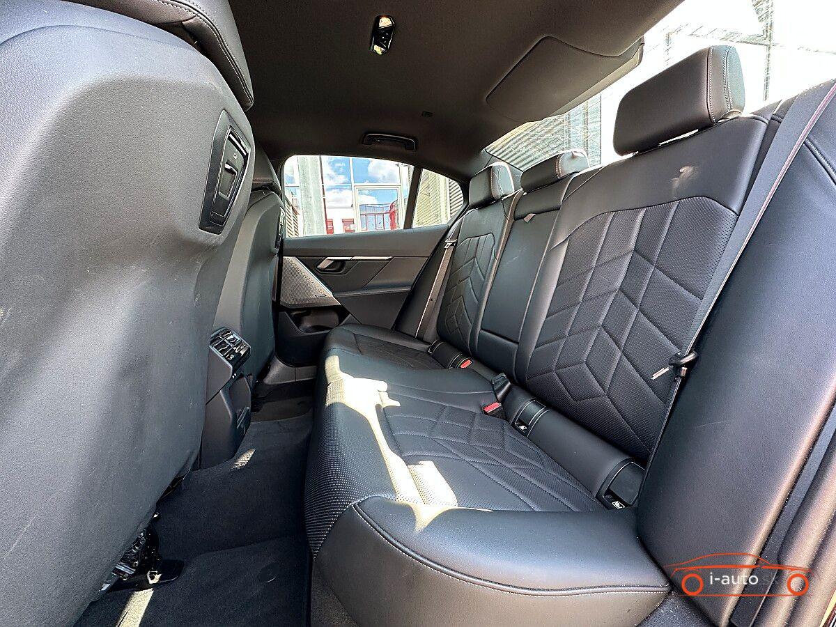 BMW i5 2024 na predaj – fotografia 16
