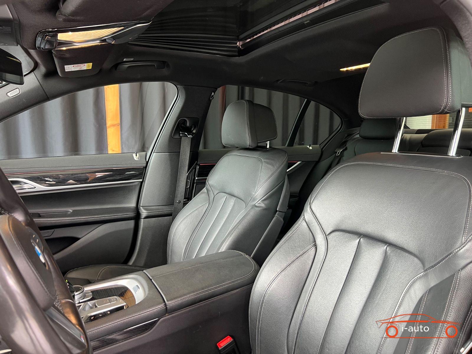 BMW Rad 7 2020 na predaj – fotografia 21