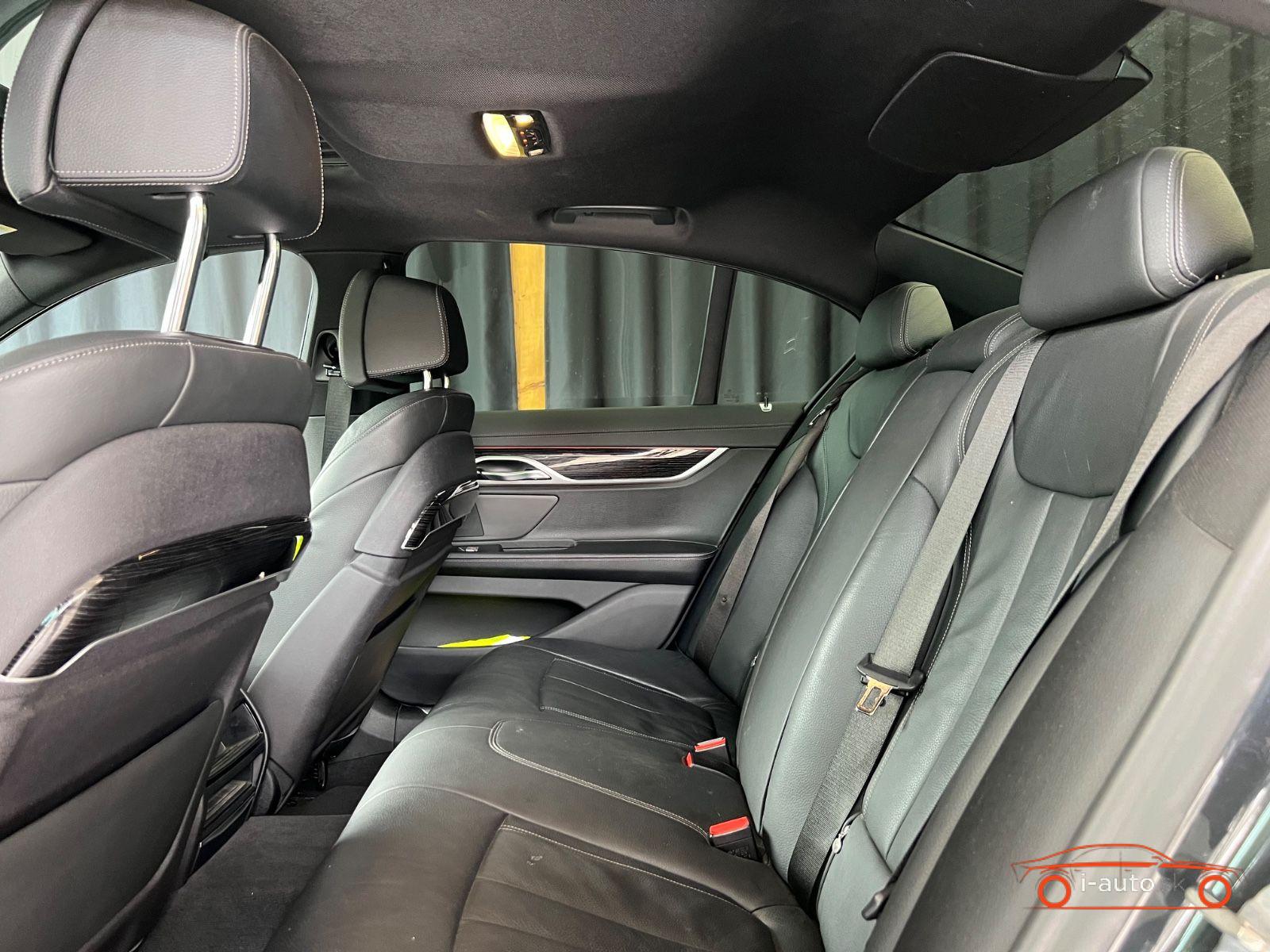 BMW Rad 7 2020 na predaj – fotografia 24
