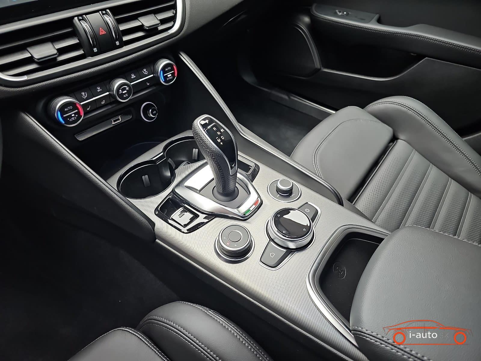 Alfa Romeo Giulia 2026 na predaj – fotografia 12
