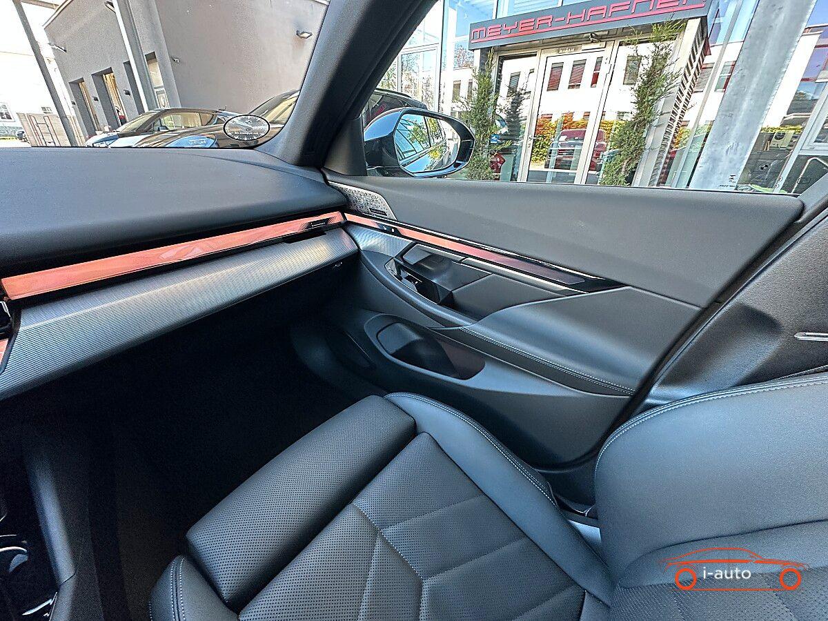 BMW Rad 5 2025 na predaj – fotografia 27