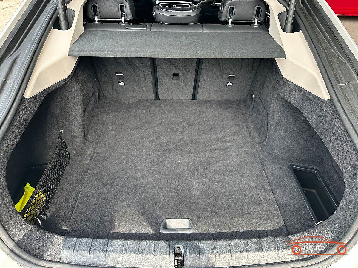 BMW i4 2023 na predaj – fotografia 12